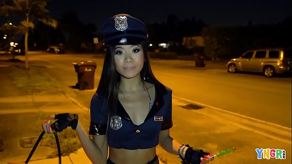 Yngr - Cewek Asia Abg Vina Sky Digenjot Habis Pas Malam Halloween