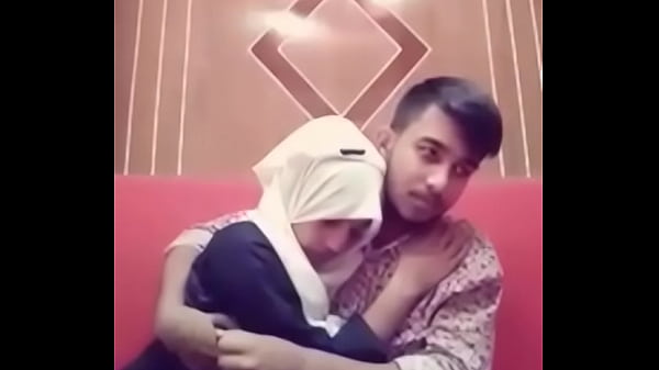 Desi Cewek &amp; Cowok Lagi Ngecap Basah Di Hotel